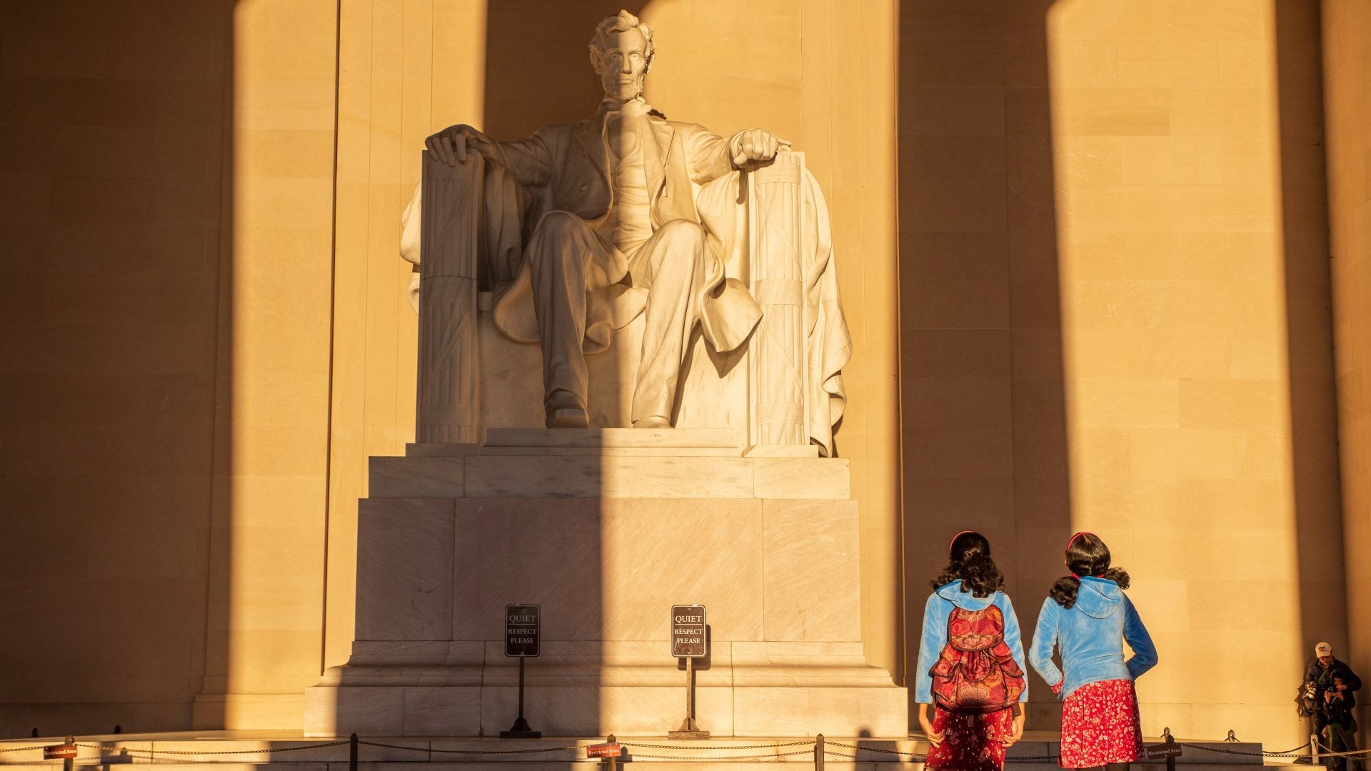 Lincoln Memorial in the light